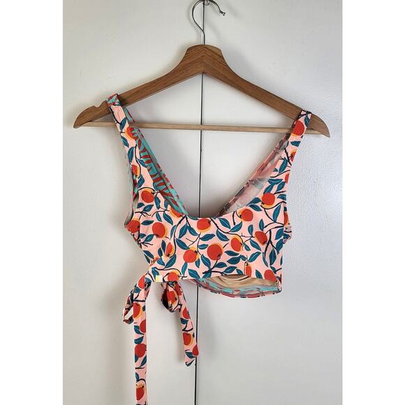 Summersalt The Perfect Wrap Bikini Top in Pink Nectarine Orchard | Medium / 8 - Picture 8 of 9